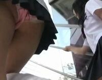 【制服JK逆さ撮りパンチラ】超ギャル系のJKを階段でおっかけ背後から盗撮！女子校だったらこんなの見放題なんだろうなｗｗｗ